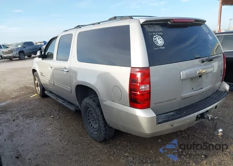 2009 Chevrolet Suburban 1500 Lt2 z USA, uszkodzony, nr VIN 1GNFC26049R292451